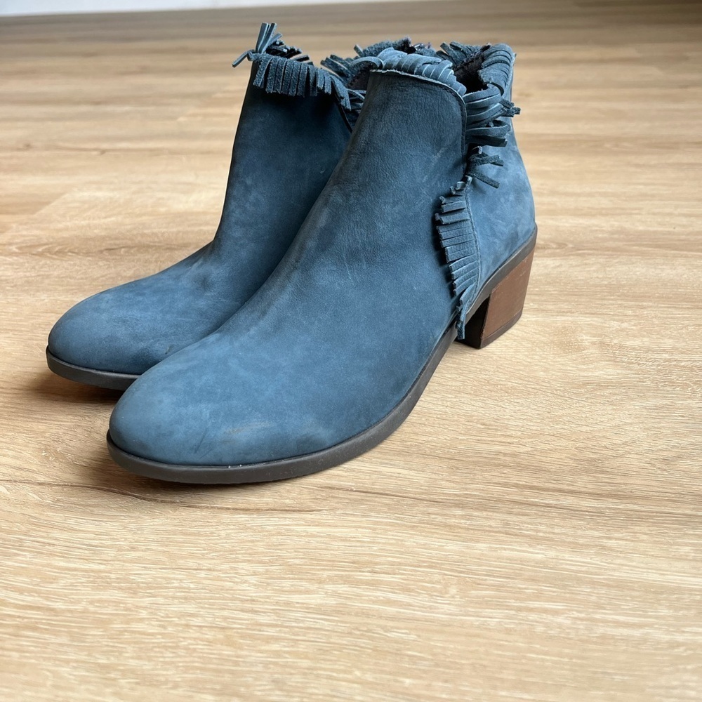 Bueno Cathy Fringed Ankle Booties Blue Suede Leather US 5.5 EU 36 Block Heel